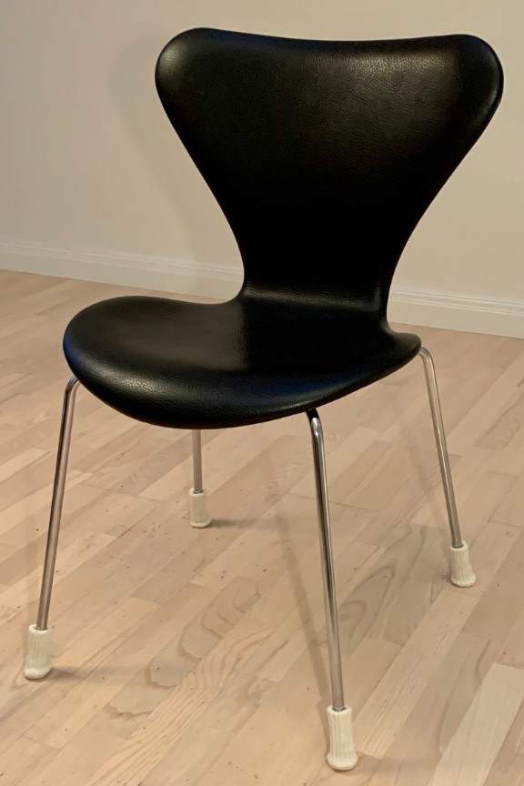 En hvid stolesok i elastisk strik - 20% rabat